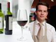 Sommelier Yanick Dehandschutter vertelt waar je een goede wijn aan kan herkennen.