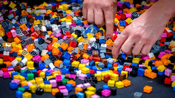 Lego-bendes bouwen met rooftochten aan eigen imperium, sets zijn honderden euro's waard
