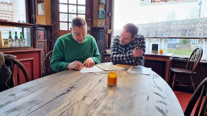 Een beeld uit Verborgen verleden met Hans Kesting.