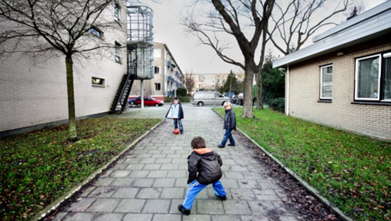 De Betuwestraat, waar kinderen op straat kunnen spelen. Foto Jean-Pierre Jans Beeld 