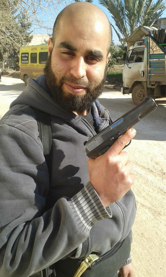 portret-yassine-lachiri-de-syri-strijder-die-al-bloed-aan-zijn-handen