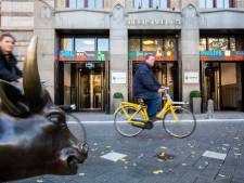 AEX zakt 2,6 procent door problemen bij Amerikaanse banken, ondanks pogingen om rust te laten terugkeren