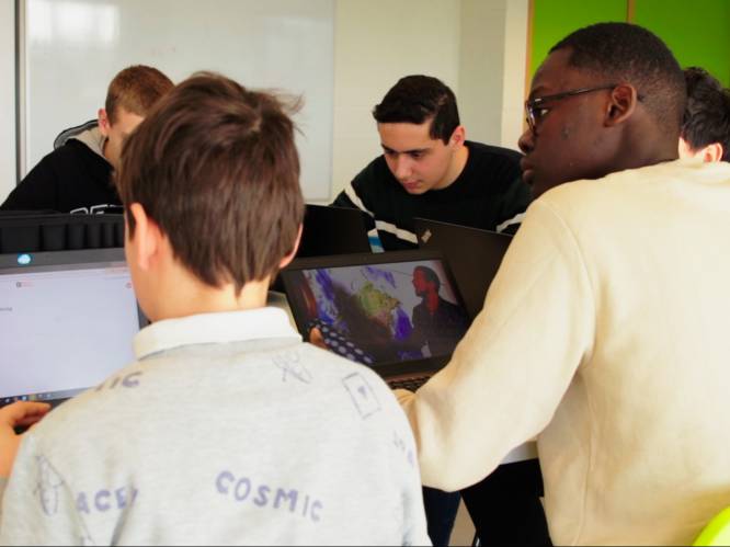 220 miljoen euro voor 450.000 laptops: Signpost en katholieke scholen hebben grootste contract in Benelux