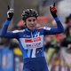 Sanne Cant snelt naar zege in Sluitingsprijs