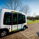 Busje leert rijden en remt al zelf