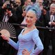 Met deze korte 'militaire' work-out blijft Helen Mirren (77) fit