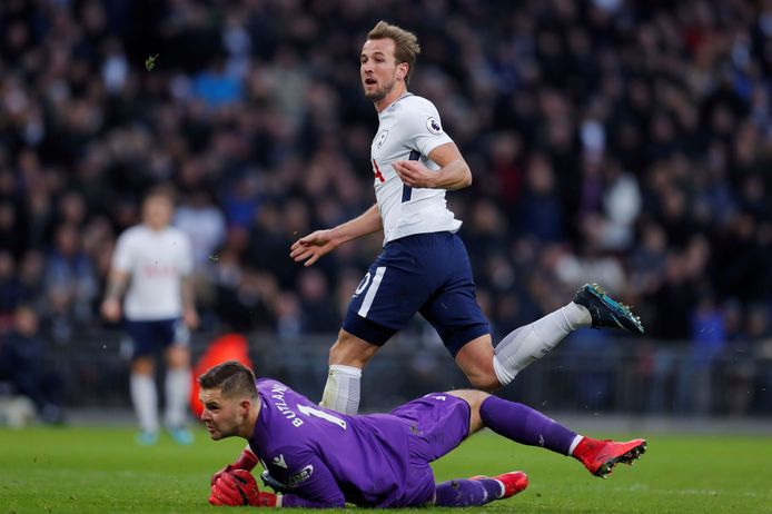 Soccer Football - Premier League - Tottenham Hotspur vs Stoke City - Wembley Stadium, London, Britain - December 9, 2017   Tottenham's Harry Kane misses a chance to score        Action Images via Reuters/Andrew Couldridge    EDITORIAL USE ONLY. No use with unauthorized audio, video, data, fixture lists, club/league logos or "live" services. Online in-match use limited to 75 images, no video emulation. No use in betting, games or single club/league/player publications. Please contact your account representative for further details. © PHOTO NEWS / PICTURE NOT INCLUDED IN THE CONTRACTS  ! only BELGIUM !