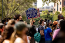 Activisten in Austin, Texas protesteren tegen de SB8 wet die zo'n 80 procent van de abortussen in de Amerikaanse staat verbiedt.