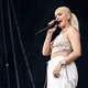 Blij dat Anne-Marie van het podium van Werchter stapte met tien vingers, zo gretig at Rock Werchter uit haar hand