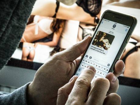 ‘Naaktfoto’s in voetbalchat doorsturen is ook strafbaar’, online seksuele intimidatie neemt steeds verder toe 