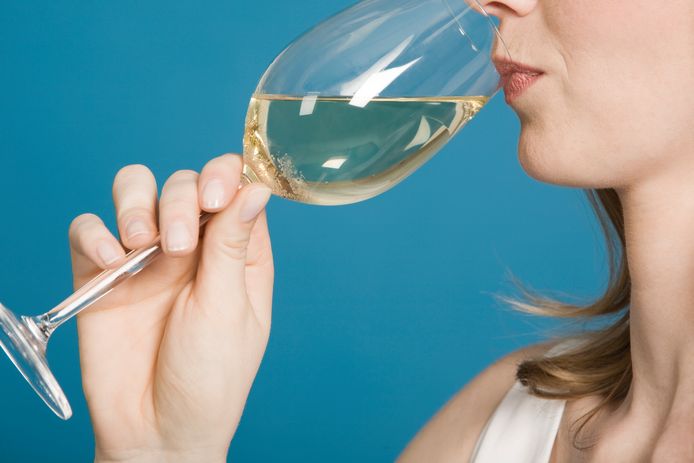 Je reukzin gebruiken, is volgens sommelier Paul-Henri Cuvelier de beste manier om te weten of je dat kliekje wijn al dan niet in de gootsteen moet gieten.
