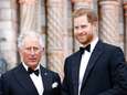 Zijn verjaardagswensen ultieme zoenoffer tussen prins Harry en koning Charles? “Meghan zullen ze niet langer met open armen ontvangen”