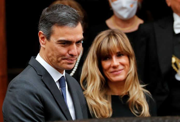 De Spaanse premier Pedro Sánchez en zijn vrouw Begoña Gómez.