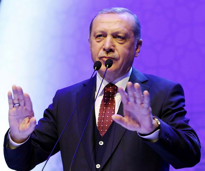 Erdogan deed de uitspraken tegen Merkel vandaag tijdens een toespraak in de Turkse hoofdstad.