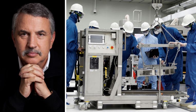 Thomas Friedman // Stagiairs leren hoe ze een machine voor halfgeleiders moeten bedienen in het opleidingscentrum van ASML in Taiwan. Beeld Reuters/rv
