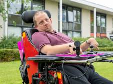 Zwaar gehandicapte Henrie moet vanwege personeelskrapte verhuizen: ‘Mensonterend’