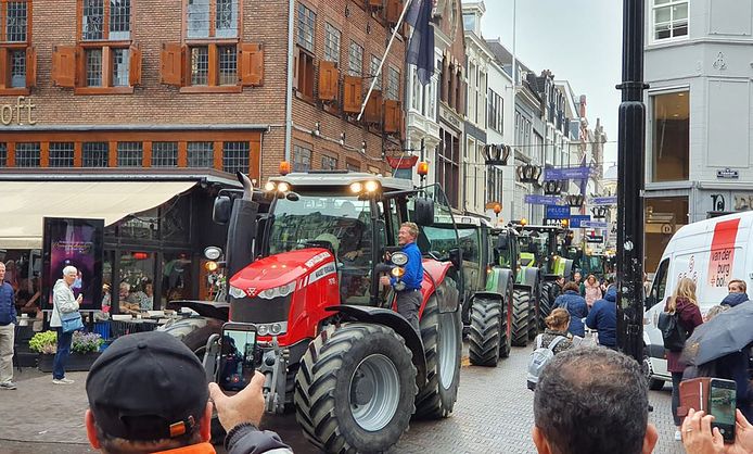 De tractoren reden vorige week tot in het centrum van Den Haag.