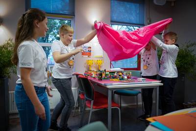 Talentenklasje Tichelaar in Gendt wint innovatieprijs met ontmoetingstuin