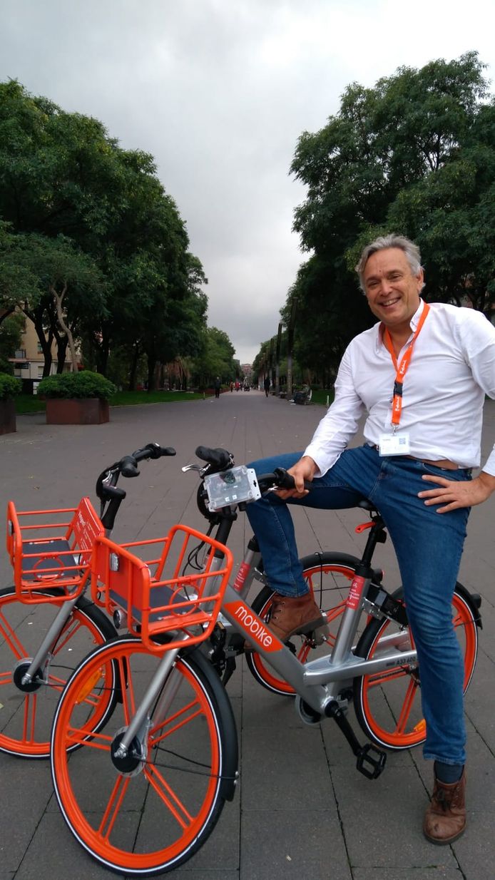 Jan Willem Smeenk van Sodaq testte deze week de snuffelfiets in Barcelona.