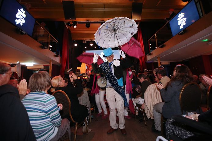 De Avenue. Met de traditionele slotceremonie werd het 50ste Breda Jazzfestival afgesloten. The Blue Marble Silver Cornet Band met Grand-Marshall John Roovers.