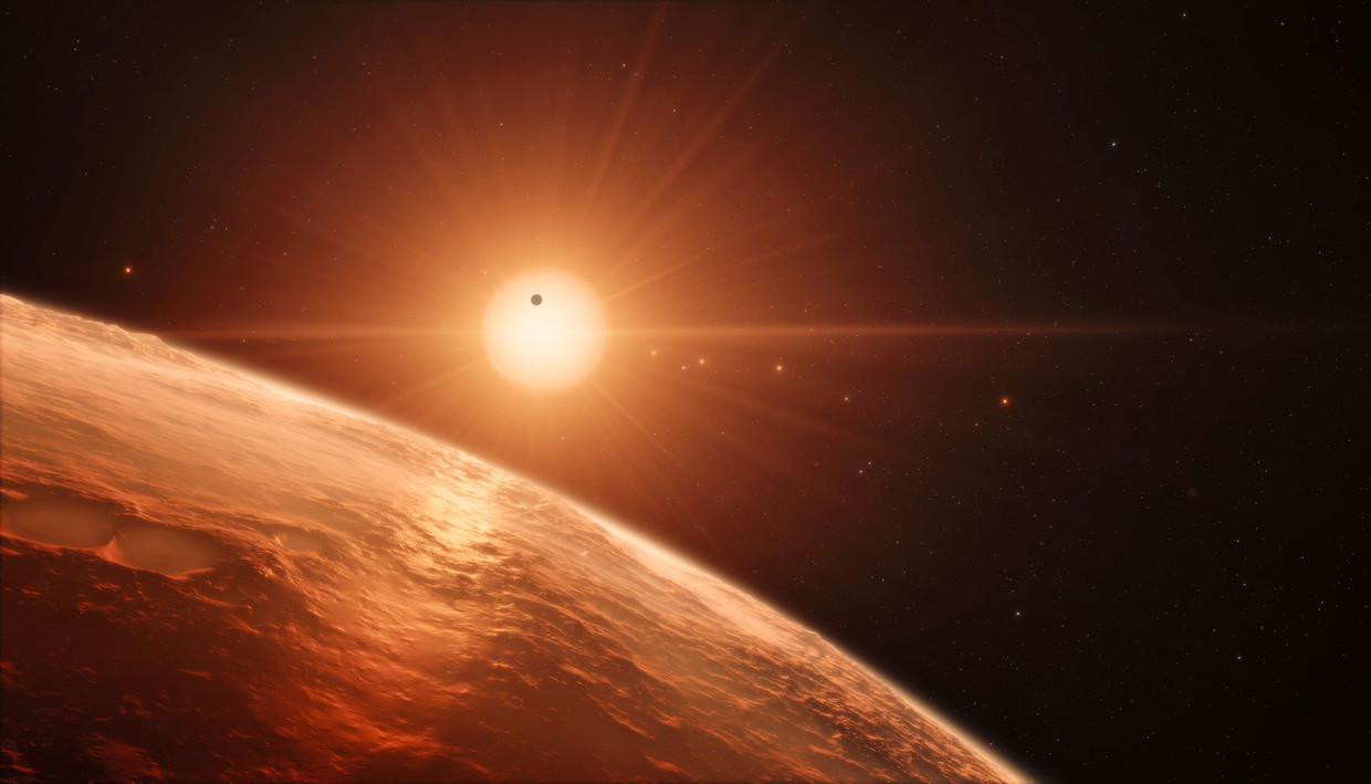 De ultraviolette straling van TRAPPIST-1 is volgens wetenschappers een probleem.  Beeld AFP