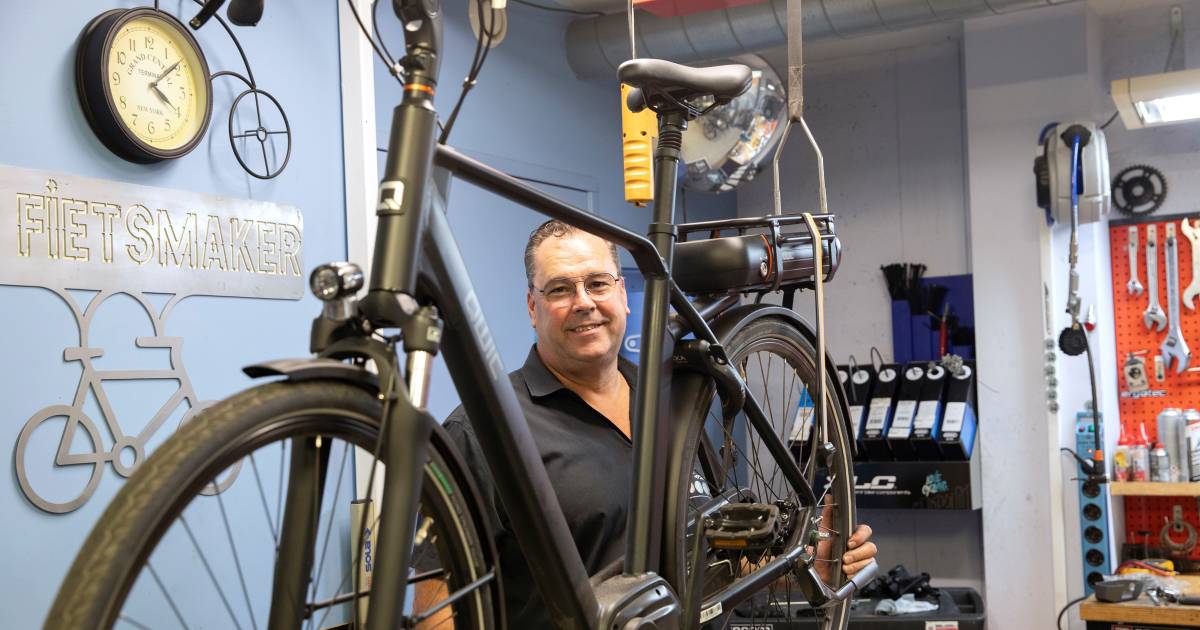 Hein (56 ans) est réparateur de vélos : « Je suis venu dans ce métier par accident » |  Qu’est-ce qu’un…