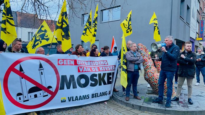 Vlaams Belang Aalst wil geen uitbreiding van de Kevser-moskee.