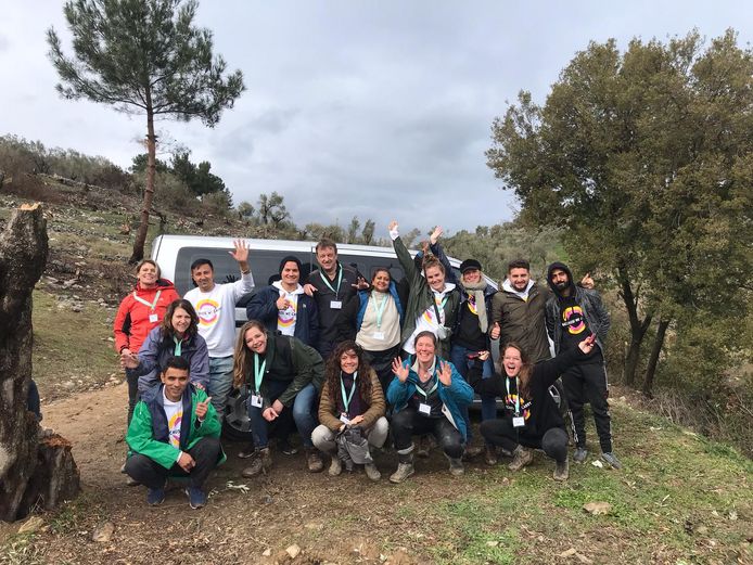 Vrijwilligers van Because we Carry op Lesbos