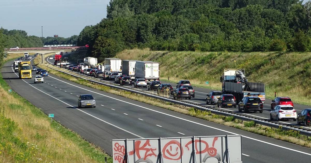Ongeluk op A1 bij Hengelo, weg inmiddels weer vrij.