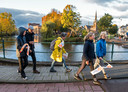 De deelnemers aan de Climate Miles liepen vanaf het station naar het centrum van Woerden.