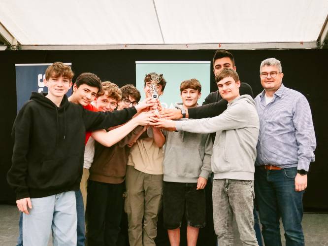 Leerlingen van 4TW Sint-Joris Bazel behalen derde plaats op Belgisch robotkampioenschap: “We gaan naar het Europees kampioenschap in Frankrijk”