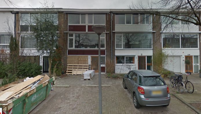 Het huis in de Willem Pijperstraat is grondig verbouwd door de huidige eigenaar en wordt nu voor zeven ton meer aangeboden op Funda.