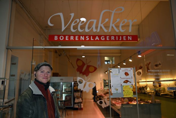Jan Versteden van slagerij Veeakker sluit binnenkort hun winkel.