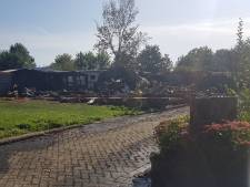 Ravage groot na brand op camping in Nieuw-Vossemeer
