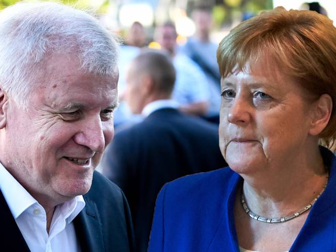 Merkel en Seehofer bereiken doorbraak over migratie, Oostenrijk klaar om grens met Italië te "beschermen"
