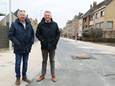 Schepen van Openbare Werken Erwin Feys en burgemeester Steve Vandenberghe in de Watervliegpleinstraat.
