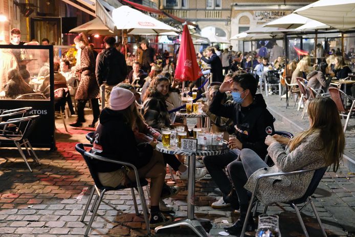 Gezellig een terrasje doen op de Oude Markt in Leuven. Kan het weer vanaf 1 mei?