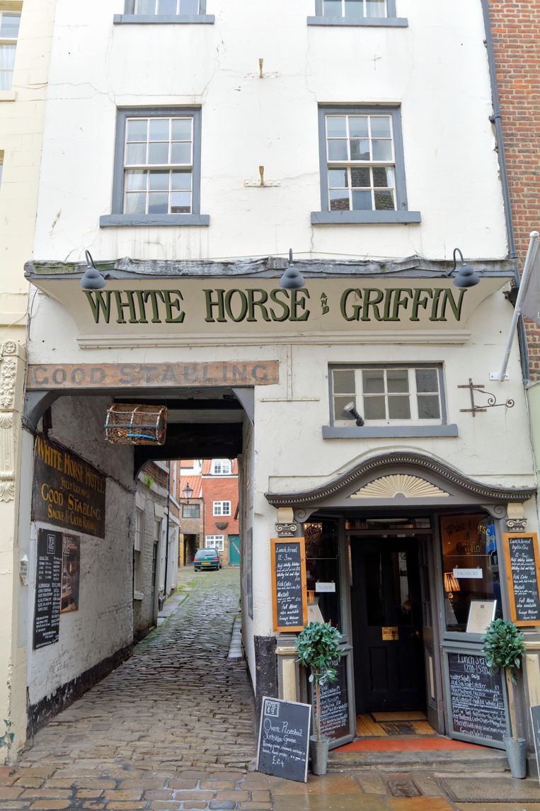 White Horse and Griffin, topadresje voor 'fish-and-chips'.
 Beeld Alamy Stock Photo