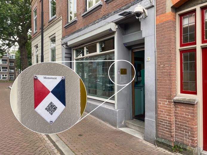 Het nepbordje bij coffeeshop Cabo Negro aan het Bagijnhof in Dordrecht.