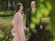 De Britse prins William en prinses Kate arriveren aan het paleis.