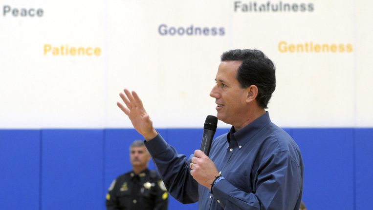 De rooms-katholieke Republikein Rick Santorum zegt politiek te bedrijven op basis van Bijbelse waarden. Beeld ap
