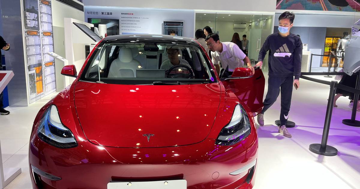 Tesla снова снижает цены, но не в Бельгии: Model 3 у нас примерно на 4000 евро дороже, чем в соседних странах |  деньги