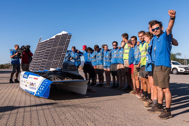 Het Leuvense team werd voor het eerst winnaar van de World Solar Challenge in Australië. Beeld Agoria Solar Team