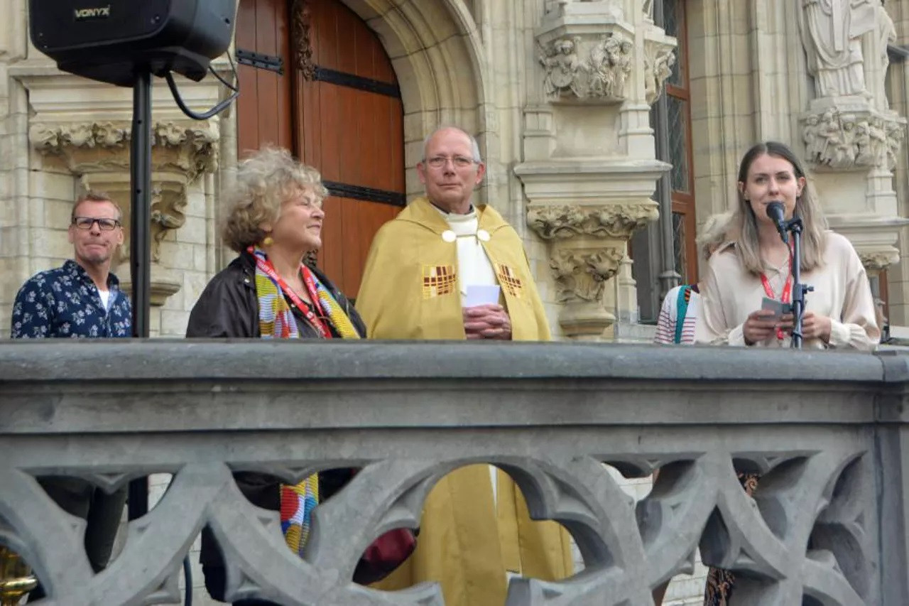 LEVENSVERHAAL. Leuvens hoofdpastoor en geliefd godsdienstleraar GerJan Bruins (63) plots