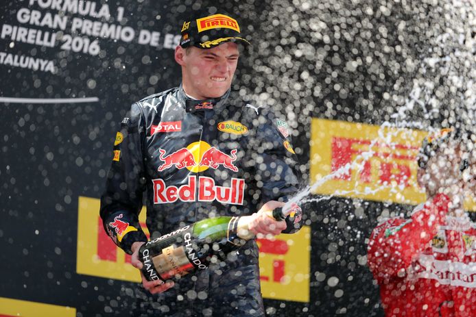 arm Bounty Mantel In Barcelona schreef Max Verstappen sportgeschiedenis | Formule 1 | AD.nl