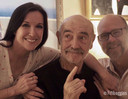 Sean Connery tussen zijn schoondochter Fiona Ufton en zoon James vorig jaar