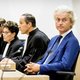 De advocaat van Wilders houdt zijn konijn in de hoge hoed