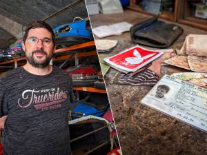 Christophe (43) verzamelt botsauto’s en doet opmerkelijke vondst in 40 jaar oude kermiswagen: “Ik zou de eigenaar graag zijn spullen terugbezorgen”