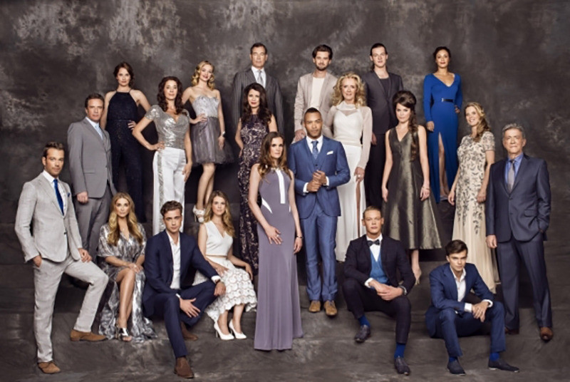 GTSTsterren poseren voor nieuwe castfoto Foto