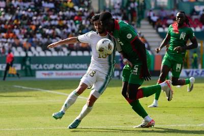 LIVE AFRIKA CUP. “Verpletterende” invalbeurt Amoura bij Algerije, héérlijke goal Koita levert niets op voor Mauritanië